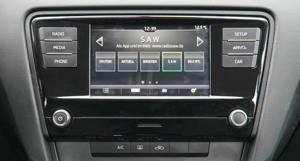 Skoda Radio Swing Musiksystem Anschlusse Bluetooth Nachrusten